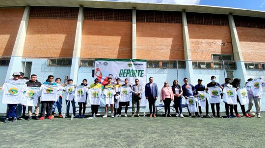 Vamos a fortalecer las acciones a favor del deporte: Salvador Santos Cedillo