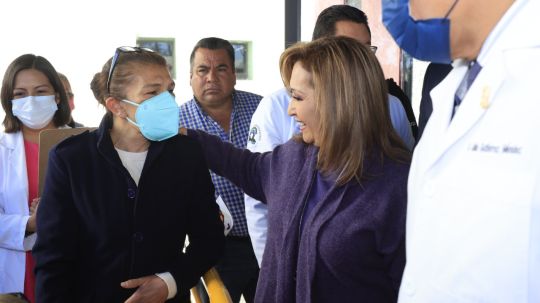 Inaugura gobernadora sala de espera en hospital IMSS-Bienestar de Tzompantepec