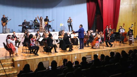 Presenta UATx su Orquesta Sinfónica