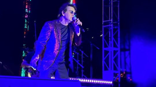 Conquistan el escenario Gilberto Gless y Lalo España en el festival de la comedia de la feria Huamantla 2023