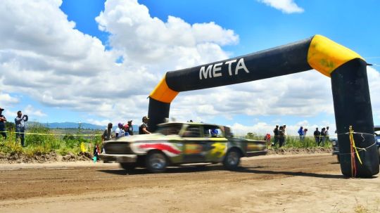 Rugen los motores en la edición 51 de la tradicional carrera de carcachas en Huamantla