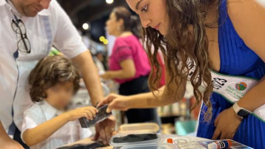 Disfrutan asistentes al tianguis turístico internacional tradiciones de Huamantla