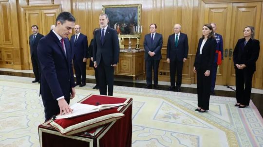 Pedro Sánchez promete su cargo ante el rey Felipe VI