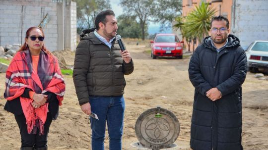Inaugura Salvador Santos Cedillo ampliación de la red de drenaje sanitario en el barrio de Santa Anita