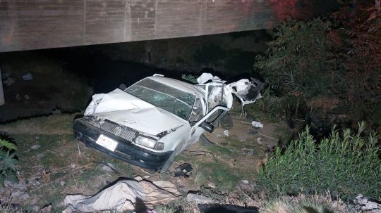 Van a carnaval y de regreso vuelca su auto a río, mueren tres mujeres, entre ellas una menor 