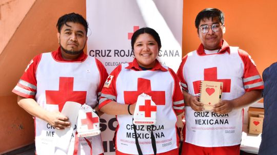 Dan autoridades banderazo a la colecta anual de la Cruz Roja Mexicana en Huamantla