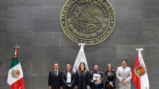 Reconoce Magistrada Anel Bañuelos Meneses trayectoria y aportación profesional de Secretario de Acuerdos de Juzgado