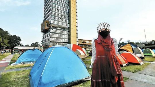 Contagian protestas a favor de Palestina a la UNAM y al Colmex
