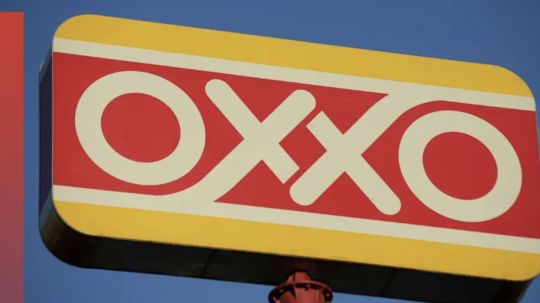 Oxxo limita la venta de hielo en CdMx por la ola de calor que elevó demanda