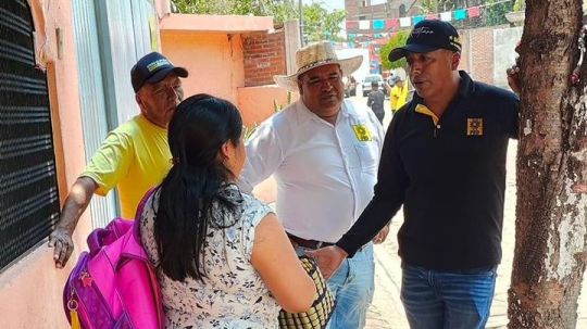 Obras que generen bienestar e impulsen desarrollo, compromiso de Mario Quixtiano a Mazatecochco