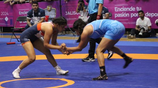 Gana Tlaxcala su primer medalla de plata en luchas asociadas