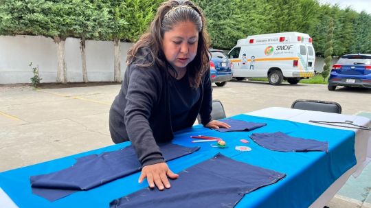 Clausura SMDIF Huamantla primer módulo de taller de corte y confección