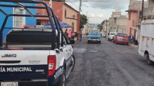 Policía de Huamantla evita la instalación de equipo para baile sonidero en el barrio de La Preciosa