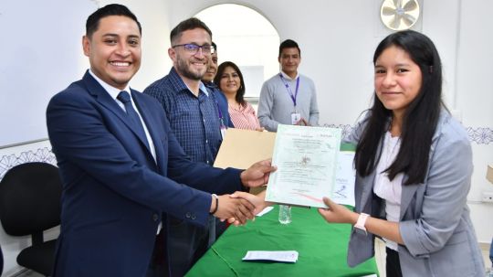 Culmina con éxito el curso de inglés básico realizado en la coordinación de juventud de Huamantla