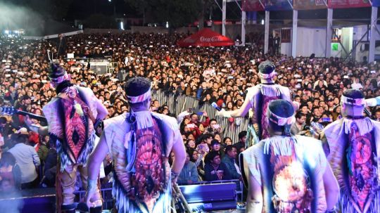 Arrancan en total seguridad y fiesta las presentaciones del foro del artista en Huamantla