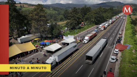 AMLO ve a Antorcha Campesina detrás del bloqueo