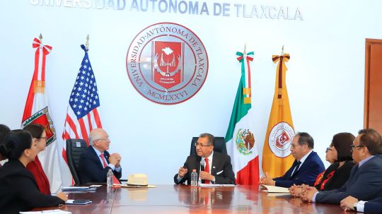 Afianzan colaboración internacional UATx y Embajada de Estados Unidos en México