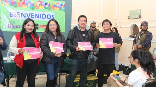 Pequeñas y Pequeños Universitarios de la UATx llevó el taller Entre mazorcas y sonrisas a la FILIJ 42