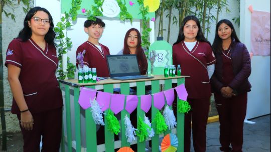 La comunidad de Química Clínica de la UATx celebra el Día del Químico