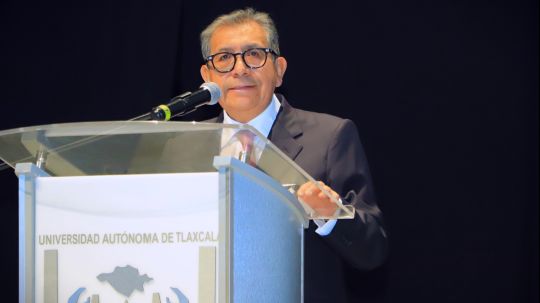 Presenta Rector de la UATx el Decálogo del trabajo académico