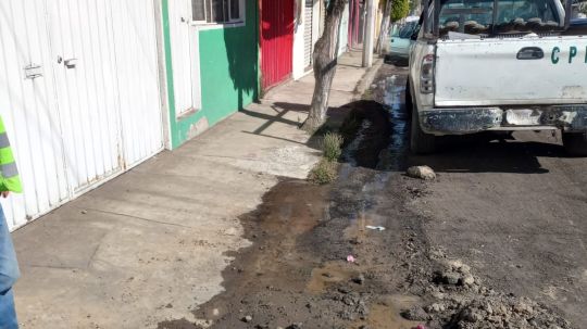 Trabaja CAPAM en reparación de fugas en La Loma Xicohténcatl y Colonia San Isidro para evitar la falta de distribución