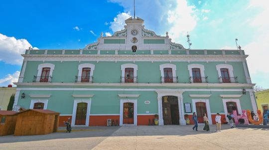 Descubre Huamantla a bordo del tranvía y vive una experiencia única en el corazón del pueblo mágico