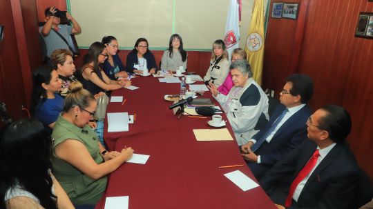 Impartió Beatriz Paredes taller Reflexiones sobre las estrategias para una cultura de paz, en la UATx