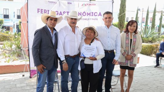 Impulsa Alfonso Sánchez en Tlaxcala la soberanía alimentaria y reconoce a productores locales