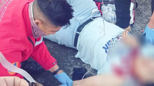 Atiende policía municipal y protección civil de Huamantla accidente en cruce ferroviario