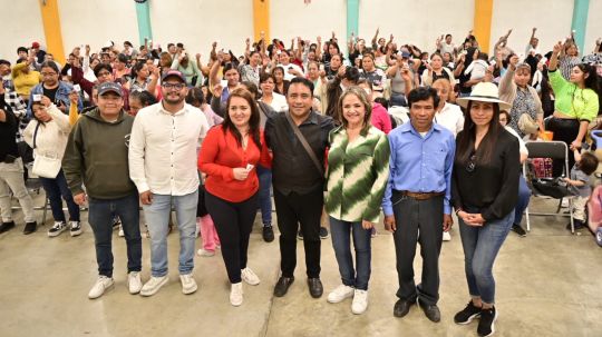 Nunca antes un gobierno nos había tomado tanto en cuenta: madres de Huamantla agradecen caravana de regalos