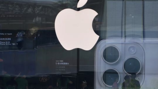 Trump amenaza con imponer aranceles a productos de Apple
