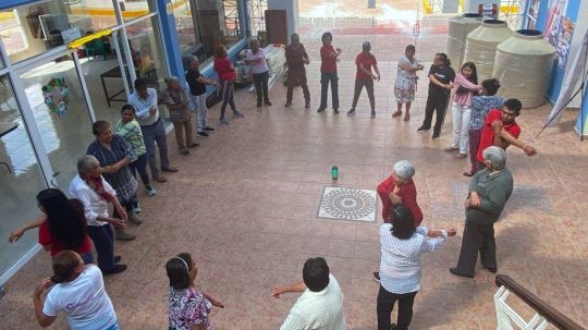 Estudiantes de Gerontología Social UATx refuerzan práctica y conocimientos con personas mayores de Cuaxomulco