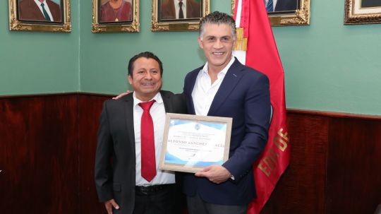 Reconoce presidente Alfonso Sánchez a estudiantes de excelencia de la Telesecundaria Municipio de Tlaxcala