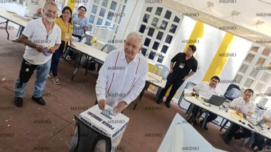 AMLO reaparece para votar en elección judicial; tenemos a la mejor Presidenta, dice