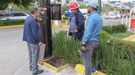 Da mantenimiento ayuntamiento de Tlaxcala a semáforos de la capital