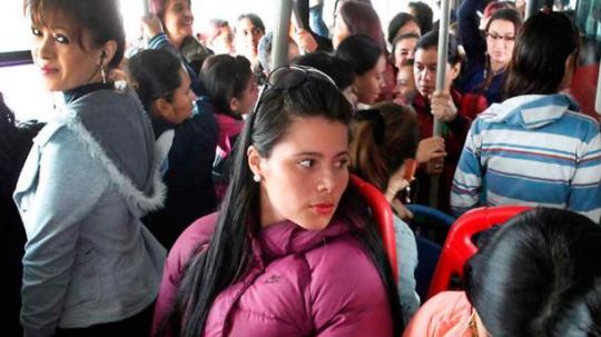 Inseguridad en transporte público frena inserción laboral femenina en Tlaxcala