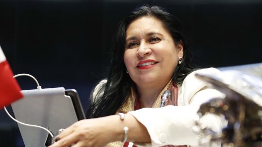 Ana Lilia Rivera presume viajes internacionales, pero no acciones legislativas por Tlaxcala