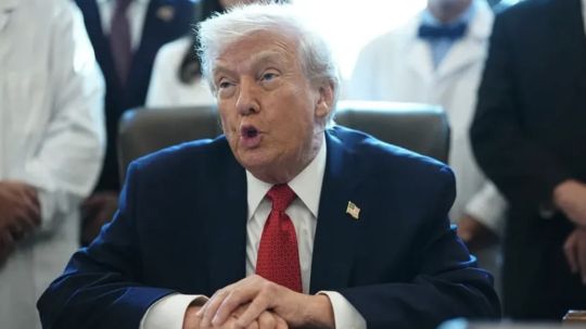 Trump amenaza con imponer aranceles a países que no apoyen que EU tome el control de Groenlandia: Podría hacer eso