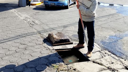 Atención permanente a la red de agua potable en Huamantla