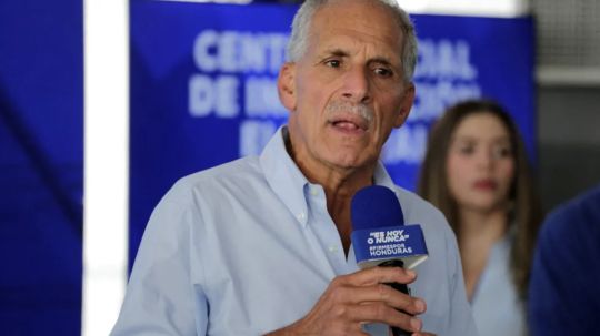 Nasry Asfura asume la presidencia de Honduras