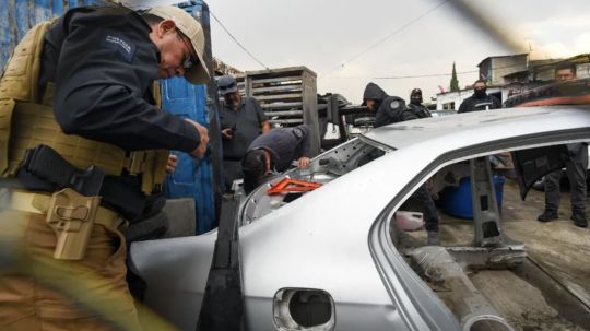 Robo de vehículos con violencia disminuye 53% durante 2025 en México; ésta es la razón