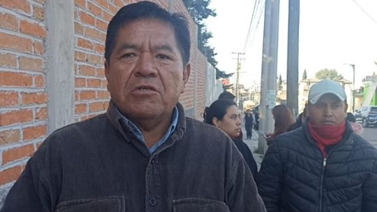 Padres de familia del CBTIS 153, denuncian irregularidades en la inscripción y exigen asamblea para acordar cuota