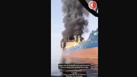 Dos barcos fueron atacados en el estrecho de Ormuz, cerrado por las fuerzas iraníes