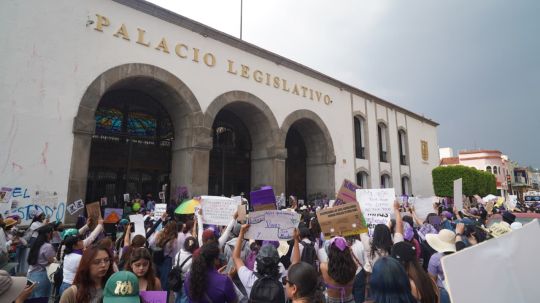 Niñas, adolescentes y madres buscadoras se suman a la marcha del 8M