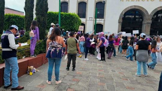 Ejercieron mujeres derecho a la libre manifestación; la CEDH observó actuación de autoridades durante la marcha del 8M