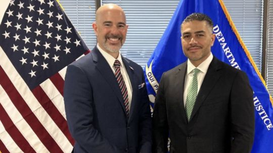 Harfuch se reúne con director de la DEA; abordan combate al narco y tráfico de armas