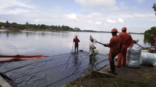 FGR investiga derrame de petróleo en Veracruz y Tabasco; ya hay delito penal por el caso: Sheinbaum