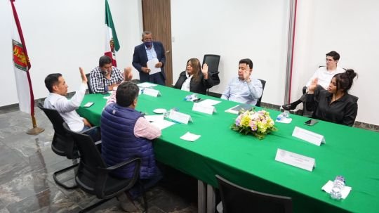 Comisión de Puntos Constitucionales aprueba dictámenes relativos a reconocer a primera legisladora tlaxcalteca