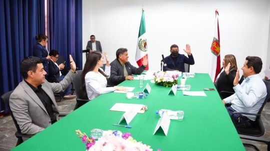 Comisión de Puntos Constitucionales, avala minuta en materia de límite a las jubilaciones y pensiones de las entidades