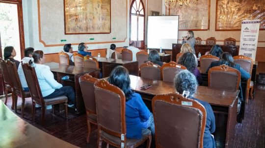 Gobierno municipal de Tlaxcala presentó la conferencia retos y perspectiva de la política municipal hacia las mujeres